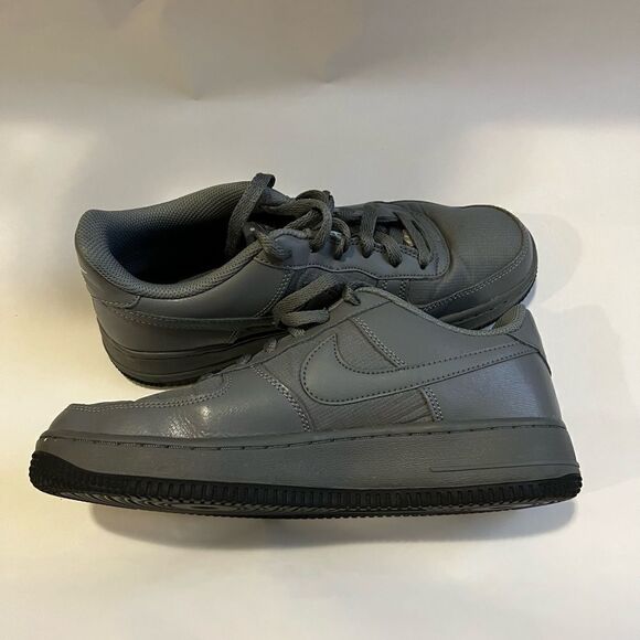 Nike Little Kids Air Force size 7 - Picture 6 of 8